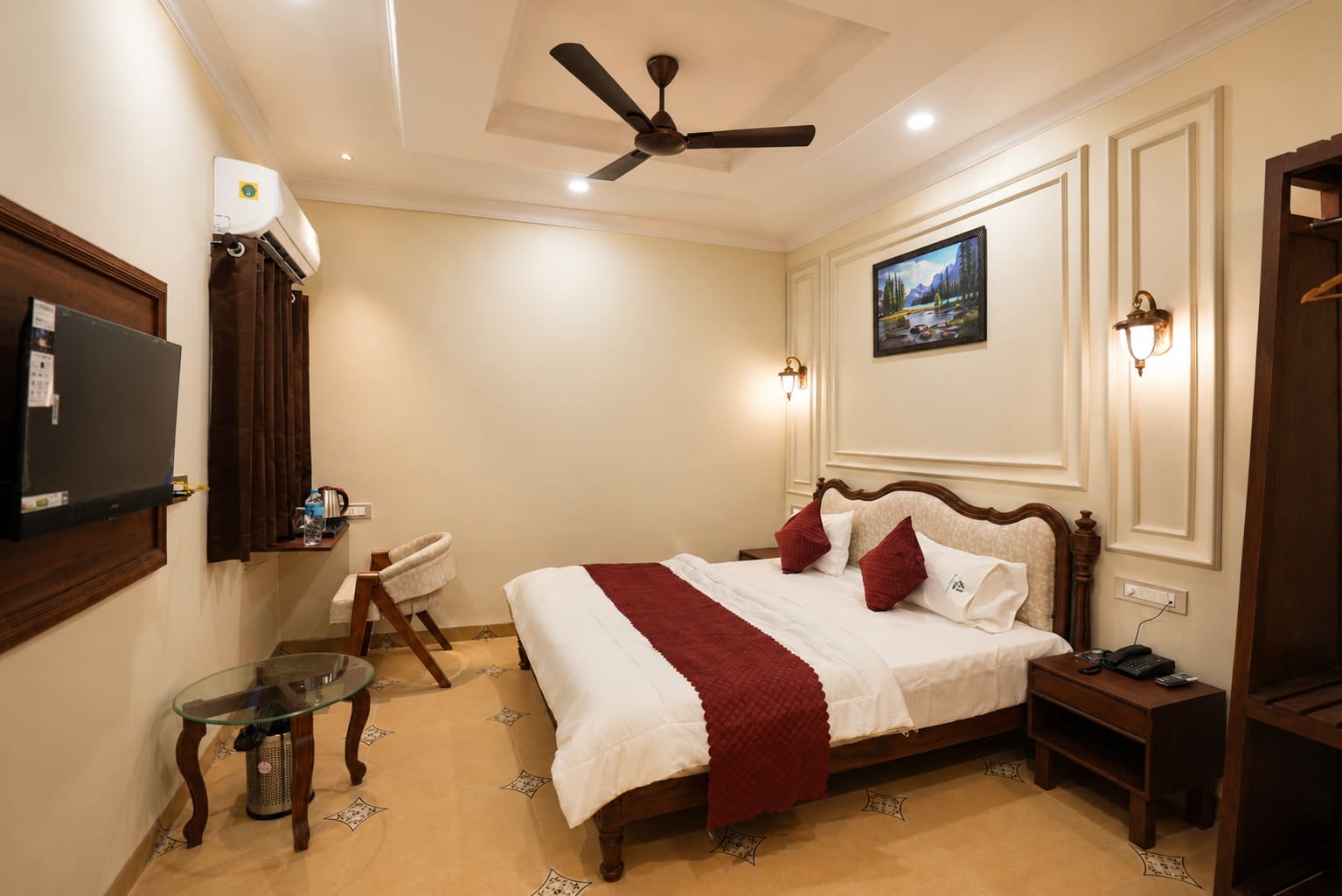 Standard room at Vaanam One